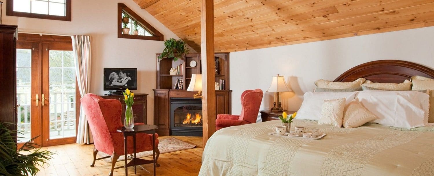 Stonecroft Country Inn Bed and Breakfast Mystic CT Mystic Inn